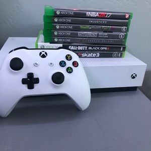 Xbox one S 500gb With 7 GAMES!